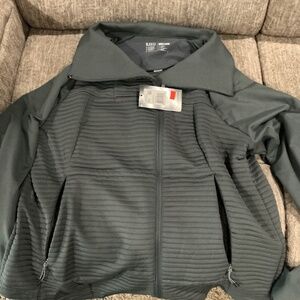 tactical 5.11 zip up light jacket xl